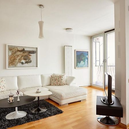 Luxury Apartment Near City Center Skopje Ngoại thất bức ảnh