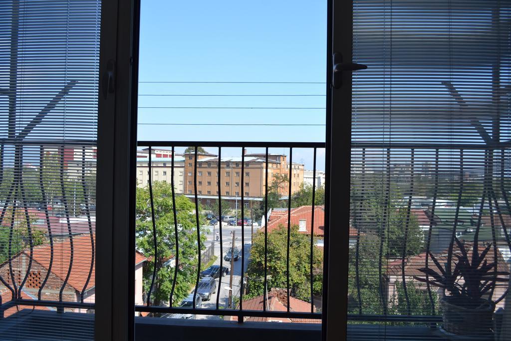 Luxury Apartment Near City Center Skopje Ngoại thất bức ảnh